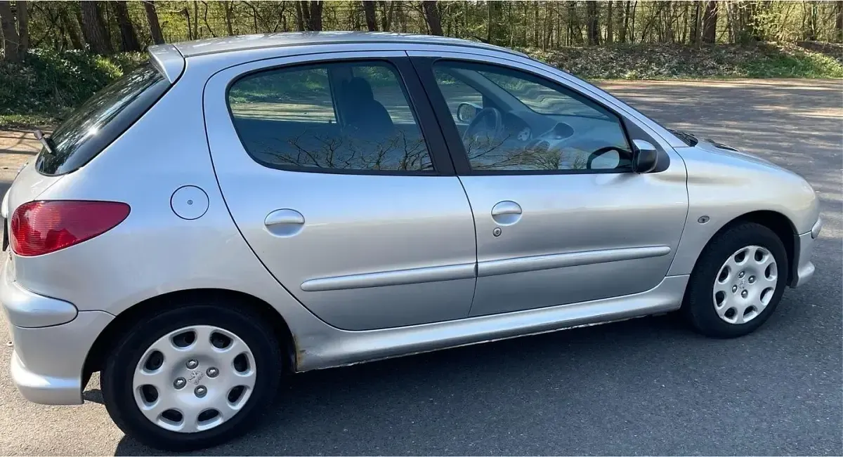Gebraucht Peugeot 206 74 PS (54 kW) 2005 Grau Kleinwagen