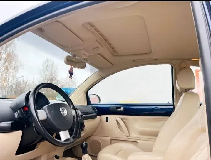 Gebraucht VW New Beetle 102 PS (75 kW) 2006 Blau Kleinwagen