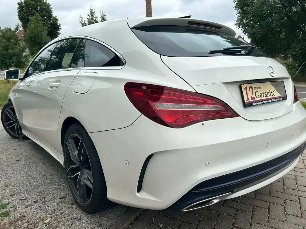Gebraucht Mercedes CLA180 Shooting Brake 122 PS (89 kW) 2016 Weiß Kombi