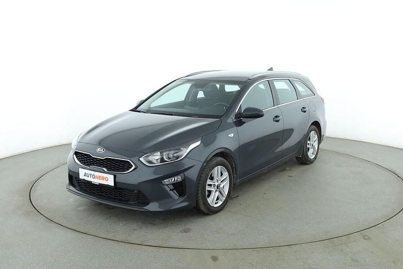 Gebraucht Kia Ceed Vision 140 PS (102 kW) 2020 Grau Kleinwagen