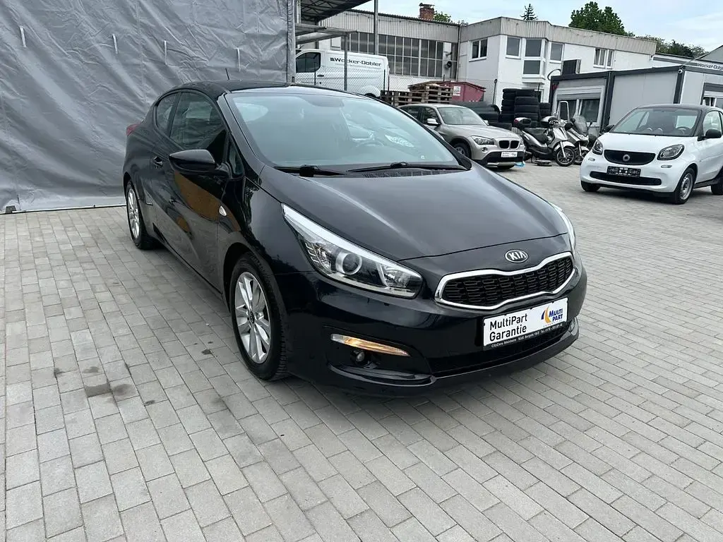Używany Kia ProCeed 135 KM (99 kW) 2017 Czarny Hatchback