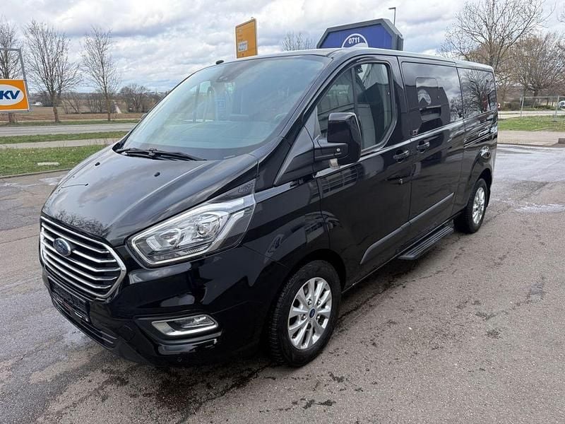 Gebraucht Ford Tourneo 170 PS (125 kW) 2018 Schwarz Van / Kleinbus