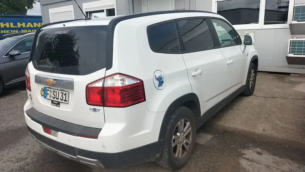 Gebraucht Chevrolet Orlando LT 141 PS (103 kW) 2011 Weiß Van / Kleinbus