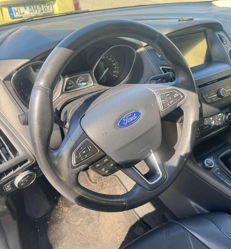 Usata Ford Focus Trend 125 CV (91 kW) 2018 Station wagon
