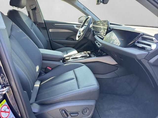 Second-hand Audi A6 Ambiente 204 CP (150 kW) 2026 Negru Break