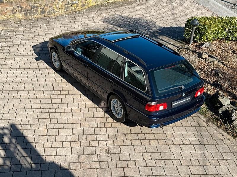 Gebraucht BMW 525 192 PS (141 kW) 2001 Blau Kombi