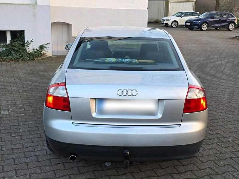 Gebraucht Audi A4 102 PS (75 kW) 2002 Grau Limousine