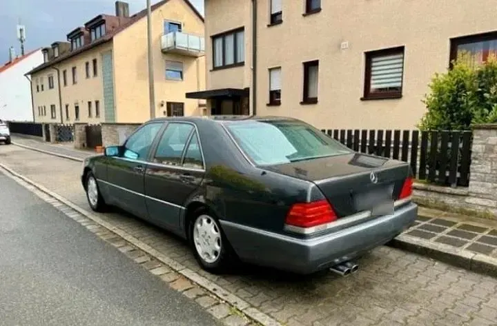 Gebraucht Mercedes S320 231 PS (169 kW) 1993 Schwarz Limousine