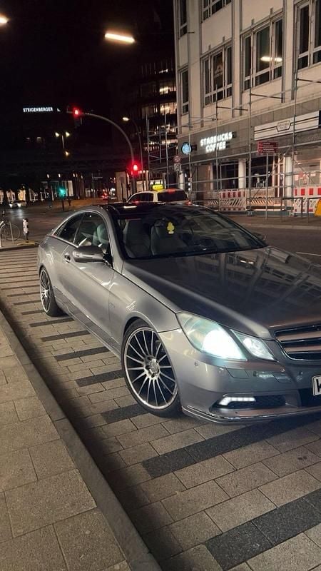 Gebraucht Mercedes E350 231 PS (169 kW) 2009 Coupé