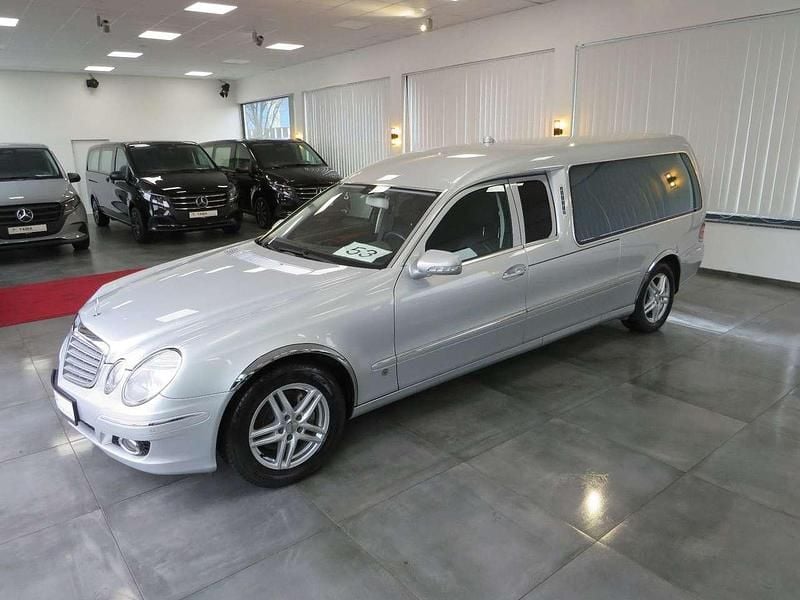 Silber Gebraucht 2007 Mercedes E280 Limousine | 19.950 € - Bild 1/4