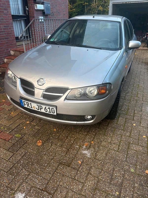 Silber Gebraucht 2005 Nissan Almera Kleinwagen | 1.200 € - Bild 1/4