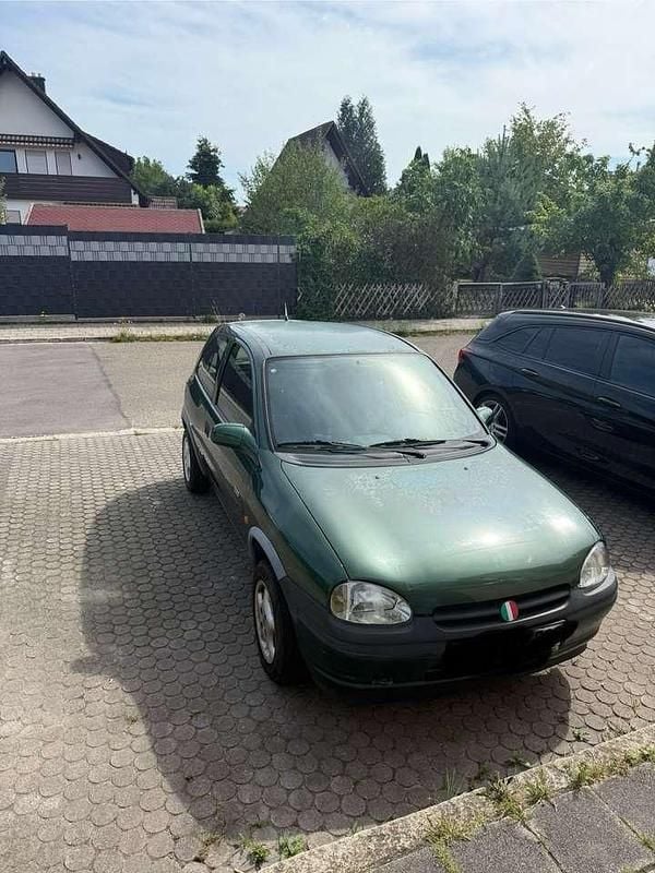 Gebraucht Opel Corsa Edition 65 PS (47 kW) 2000 Grün Kleinwagen