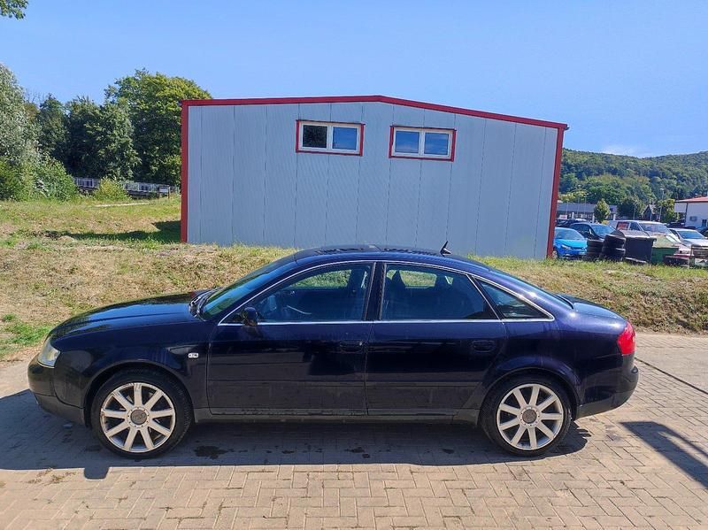 Blau Gebraucht 2001 Audi A6 Limousine | 500 € (Superpreis) - Bild 1/4