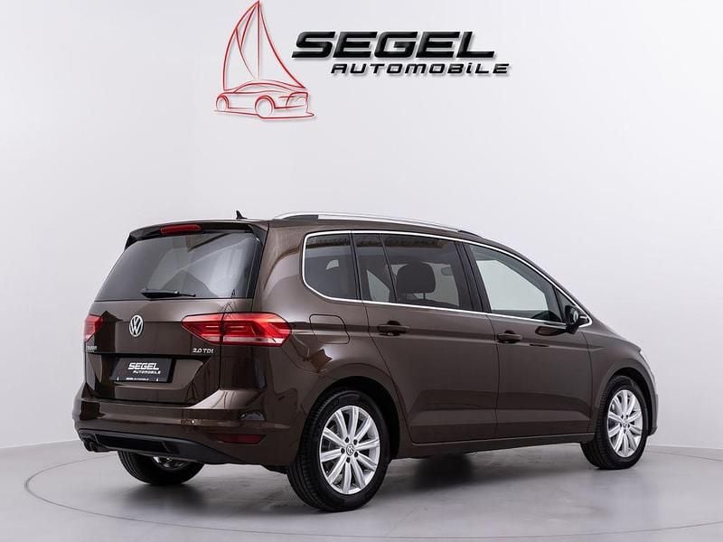 Gebraucht VW Touran Highline 210 PS (154 kW) 2016 Braun Van / Kleinbus