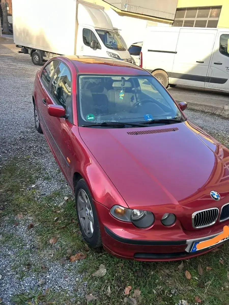 Gebraucht BMW 316 Compact 115 PS (84 kW) 2003 Rot Kleinwagen