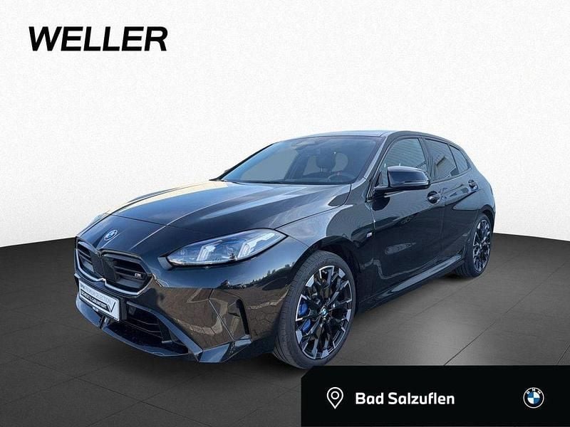 Gebraucht BMW M135 Performance 300 PS (220 kW) 2025 Schwarz Kleinwagen