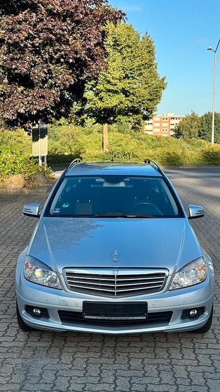 Grau Gebraucht 2008 Mercedes C180 Kombi | 5.300 € - Bild 1/4