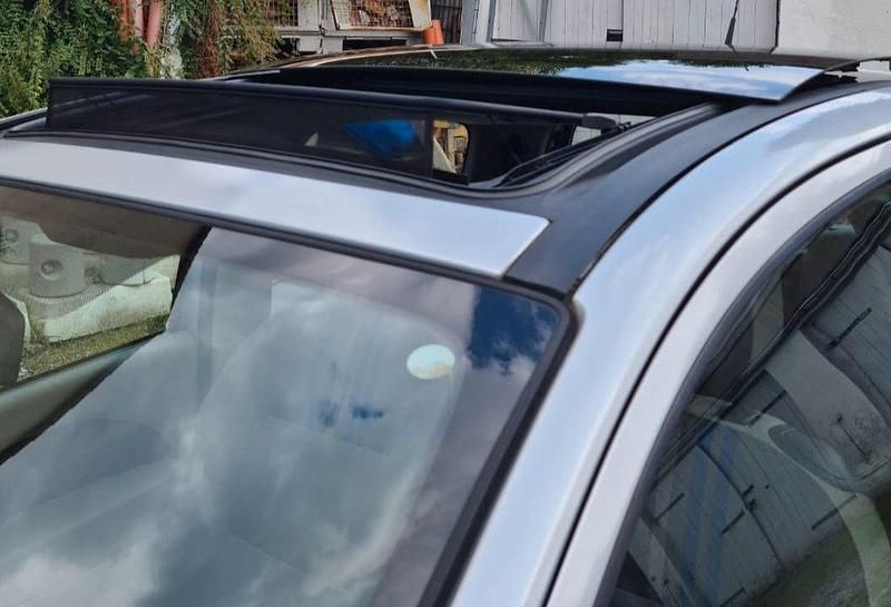 Usata Renault Twingo 75 CV (55 kW) 2008 Argento Utilitaria