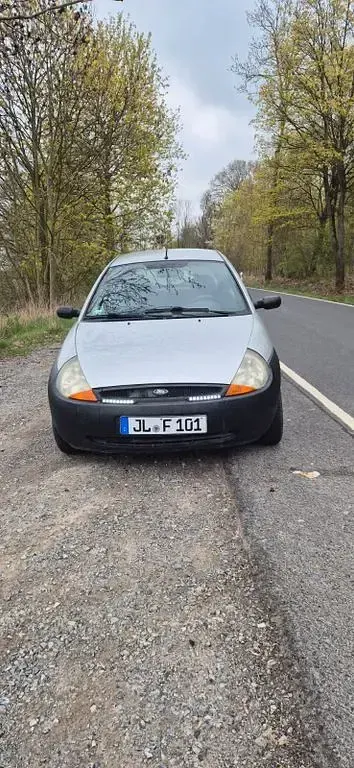 Gebraucht Ford Ka 69 PS (50 kW) 2004 Silber Kleinwagen