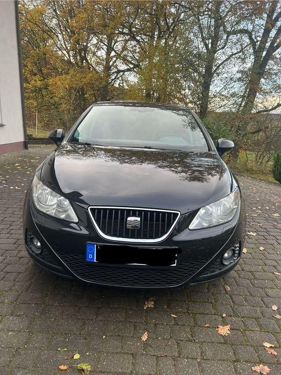 Schwarz Gebraucht 2011 Seat Ibiza Copa Limousine | 5.400 € (Etwas zu teuer) - Bild 1/4