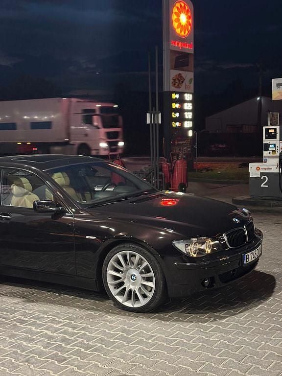 Schwarz Gebraucht 2006 BMW 745 Limousine | 15.000 € - Bild 1/4
