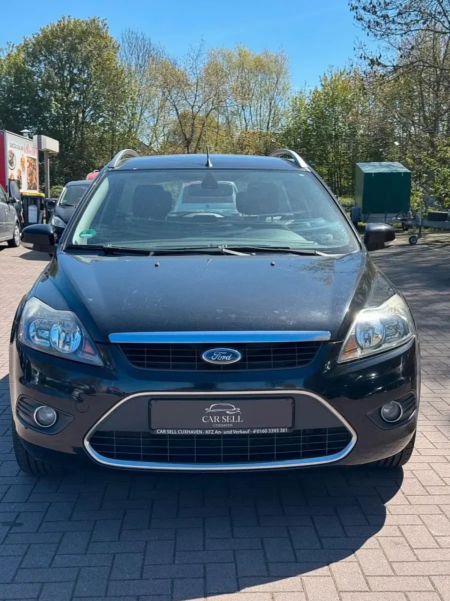 Gebraucht Ford Focus 116 PS (85 kW) 2010 Schwarz Kombi