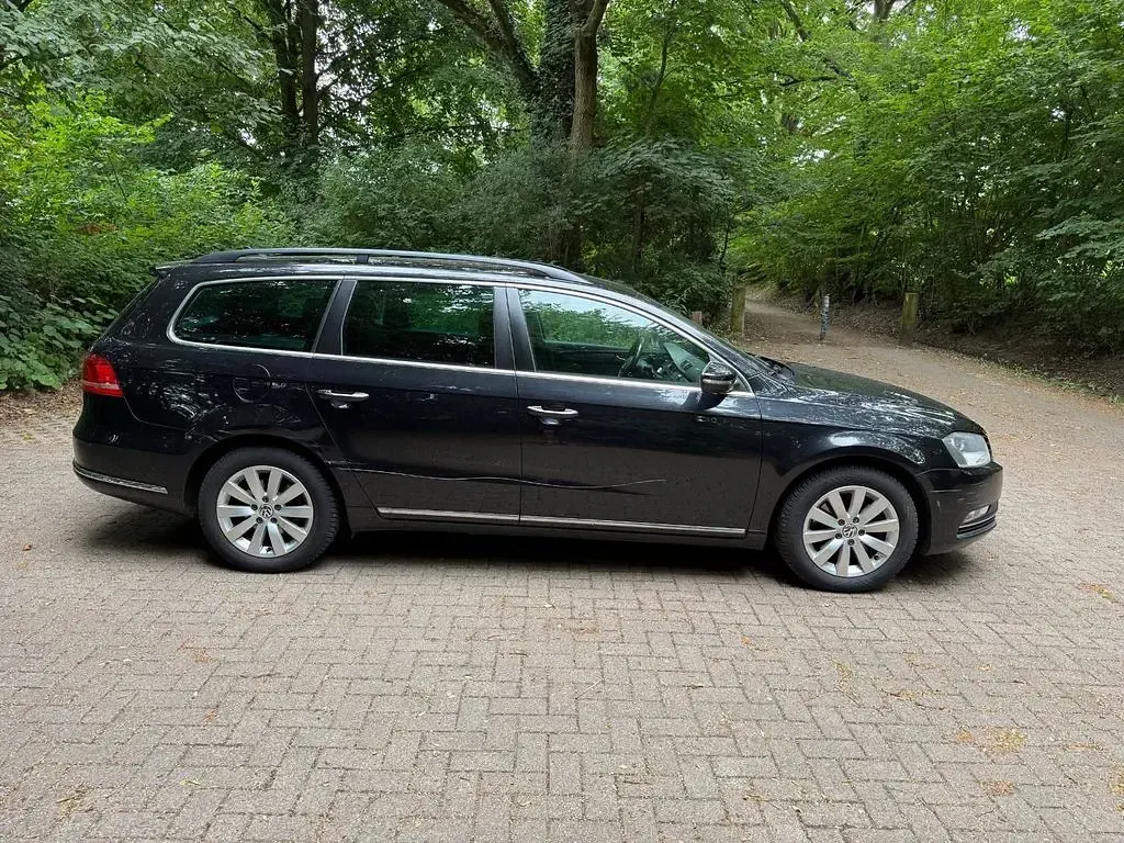 Gebraucht VW Passat Comfortline 170 PS (125 kW) 2012 Schwarz Kombi