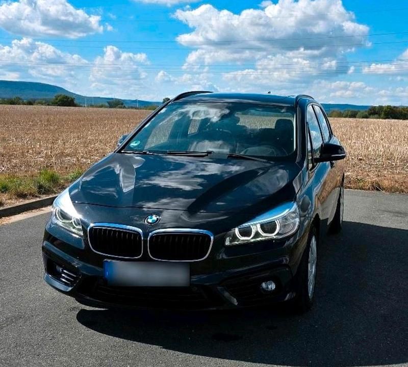 Schwarz Gebraucht 2015 BMW 218 Active Tourer Van / Kleinbus | 10.500 € (Superpreis) - Bild 1/4