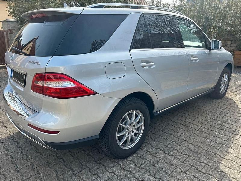 Gebraucht Mercedes ML350 258 PS (189 kW) 2014 Silber SUV
