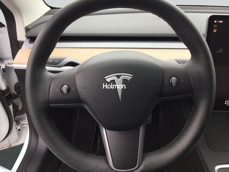 Gebraucht Tesla Model 3 Standard Range 239 kW (325 PS) 2022 Weiß Limousine