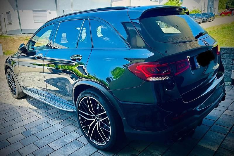 Schwarz Gebraucht 2020 Mercedes GLC43 AMG AMG SUV | 46.500 € (Fairer Preis) - Bild 1/4