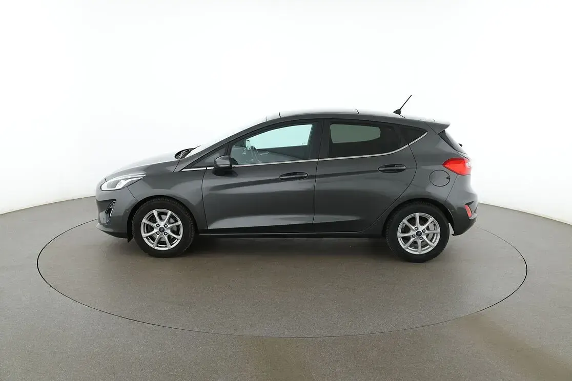 Używany Ford Fiesta Titanium 2018 Szary Hatchback