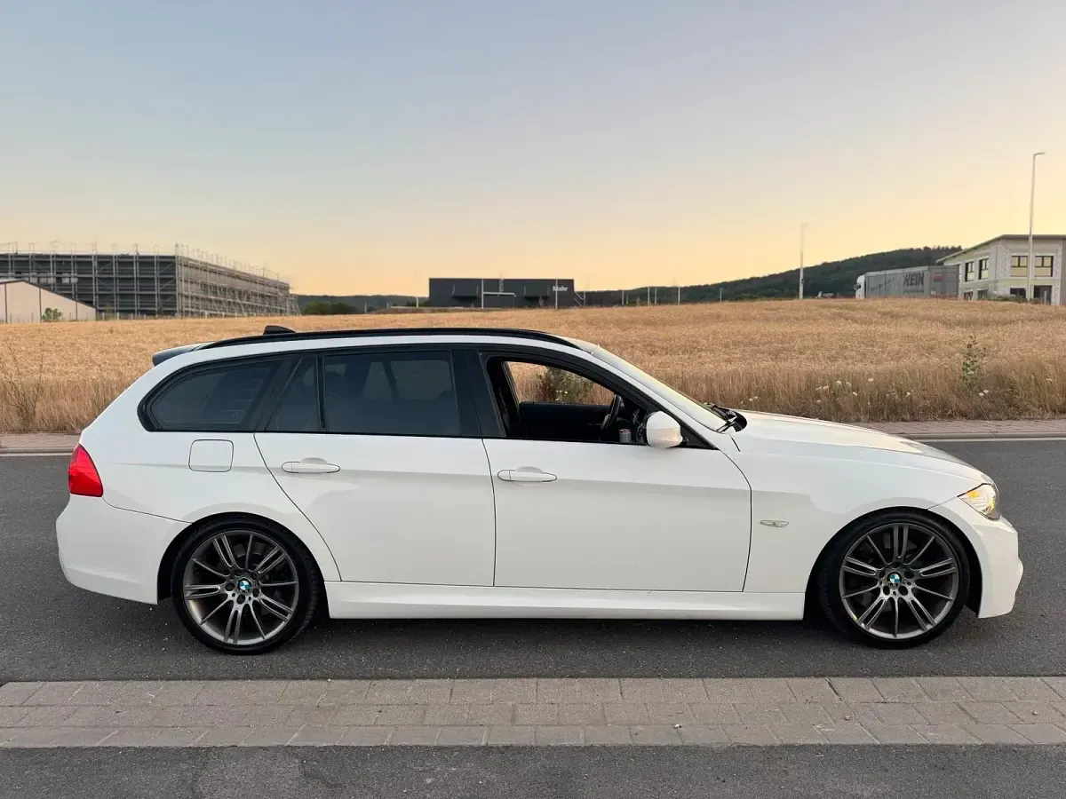 Gebraucht BMW 335 M Sport 286 PS (210 kW) 2011 Weiß Kombi
