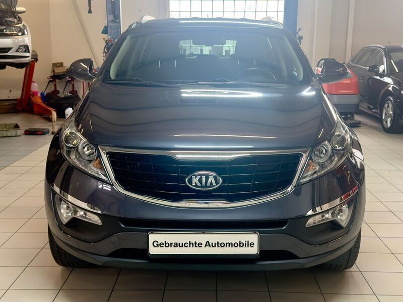 Schwarz Gebraucht 2015 Kia Sportage Attract SUV | 9.990 € (Guter Preis) - Bild 1/4
