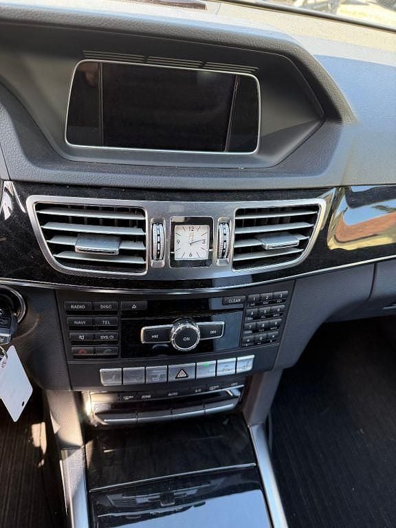 Gebraucht Mercedes E300 252 PS (185 kW) 2013 Grau Kombi