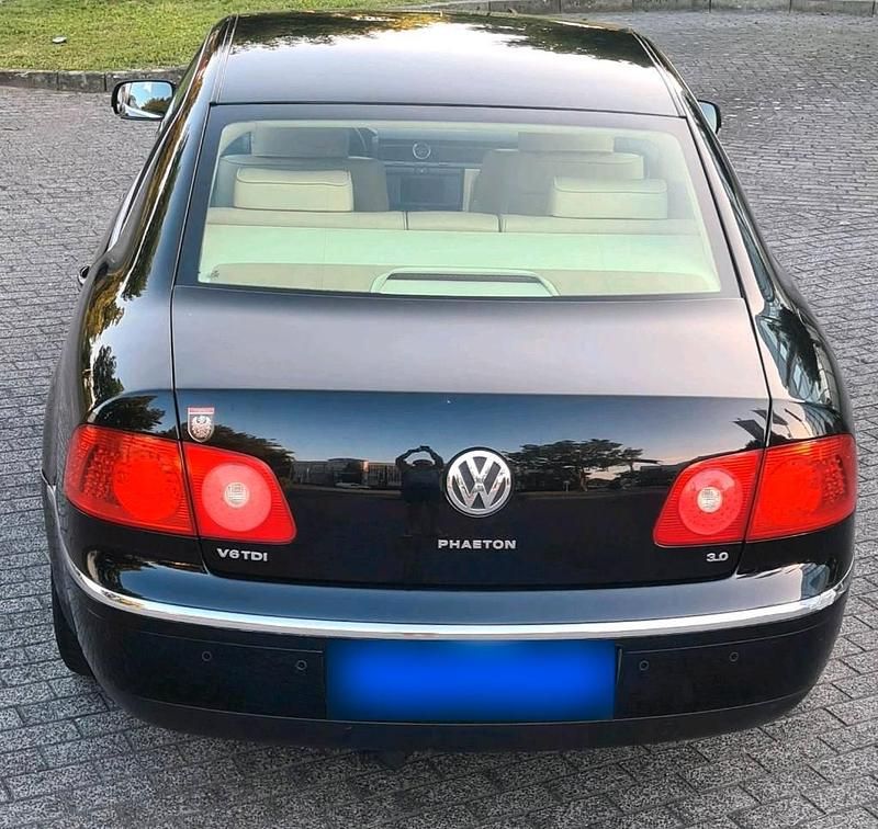 Second-hand VW Phaeton 224 CP (164 kW) 2008 Negru Berlinǎ