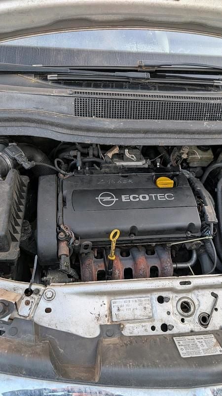 Gebraucht Opel Zafira 140 PS (102 kW) 2005 Silber Van / Kleinbus