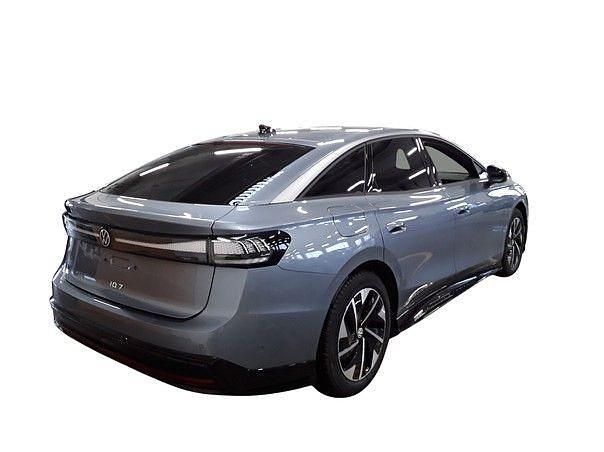 Gebraucht VW ID.7 Pro 210 kW (286 PS) 2025 Stonewashed blue metallic Limousine