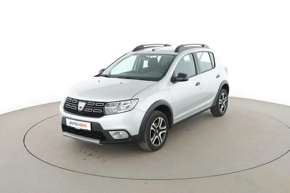 Używany Dacia Sandero Celebration 90 KM (66 kW) 2018 Sedan/Limuzyna