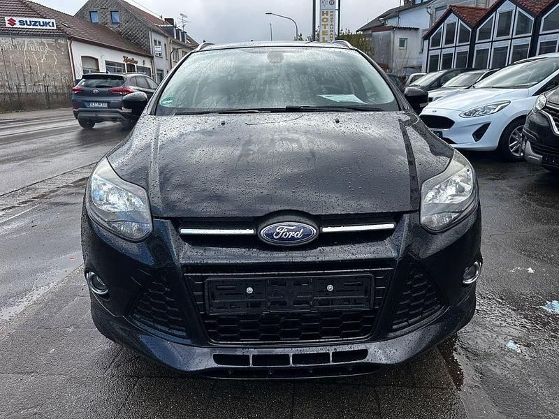 Gebraucht Ford Focus Sport 140 PS (102 kW) 2013 Schwarz Limousine