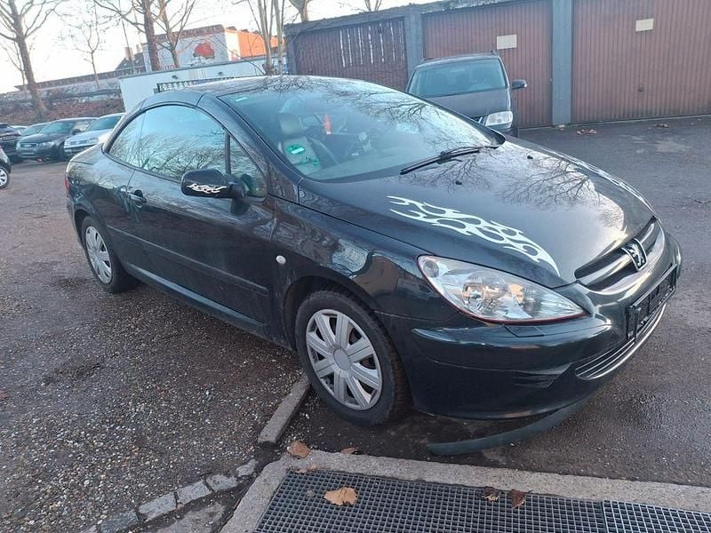 Gebraucht Peugeot 307 CC 136 PS (100 kW) 2004 Schwarz Cabrio