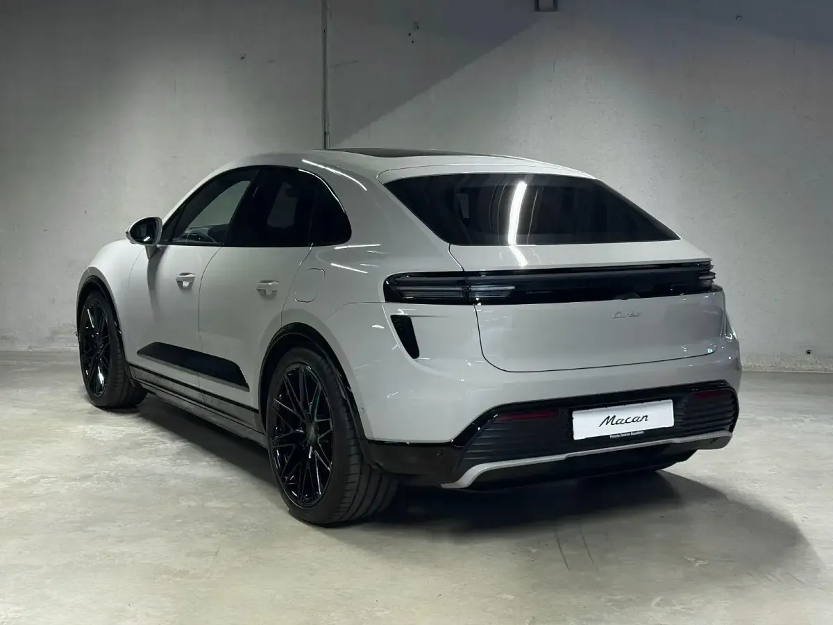 Neu Porsche Macan Turbo 469 kW (639 PS) 2026 Kreide SUV