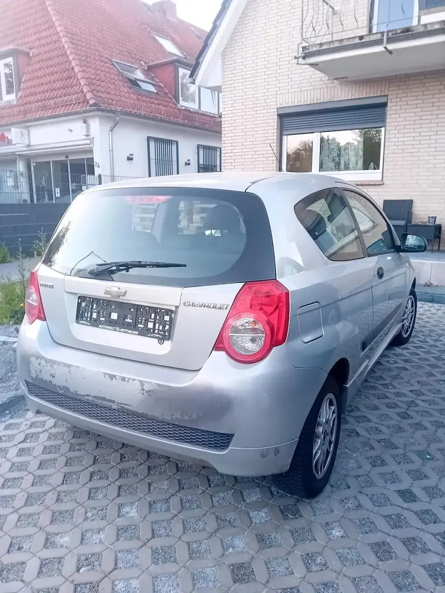 Gebraucht Chevrolet Aveo 2010 Silber Kleinwagen