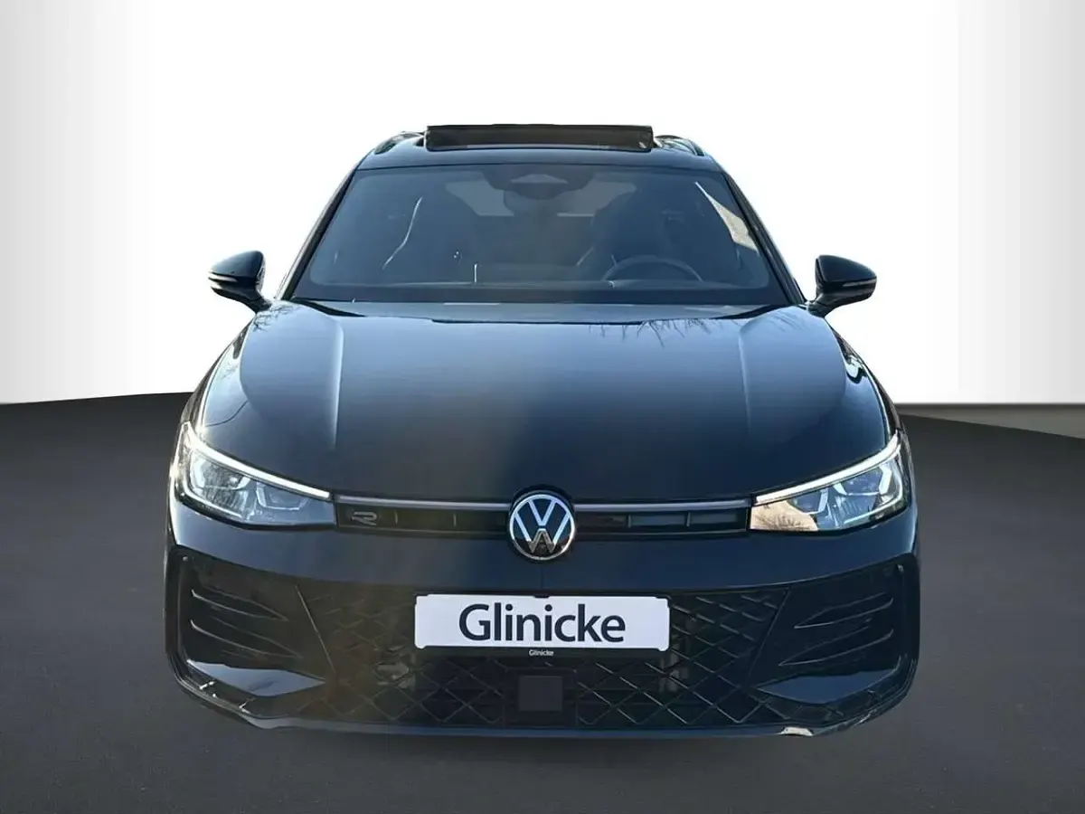 Gebraucht VW Passat R-line 193 PS (141 kW) 2025 Schwarz Limousine