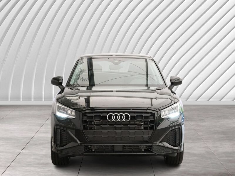 Gebraucht Audi Q2 S-Line 150 PS (110 kW) 2024 Schwarz (mythosschwarz metallic) SUV