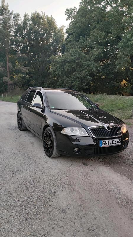 Schwarz Gebraucht 2008 Skoda Octavia vRS Limousine | 4.000 € (Fairer Preis) - Bild 1/4