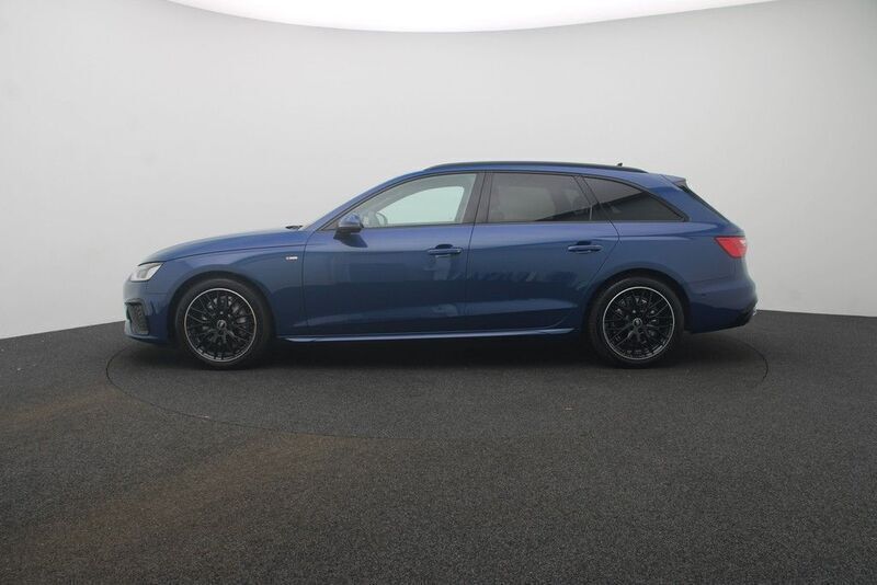 Gebraucht Audi A4 S-Line 204 PS (150 kW) 2023 Blau Kombi