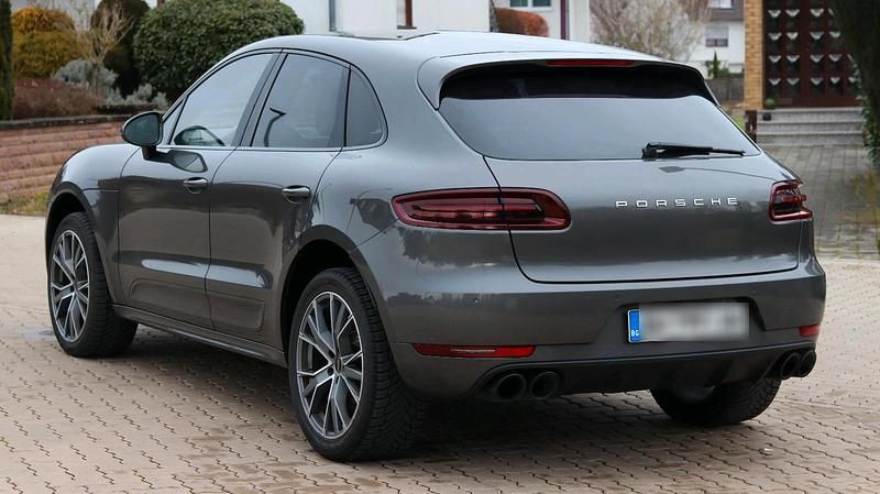 Gebraucht Porsche Macan Turbo 400 PS (294 kW) 2014 Grau SUV