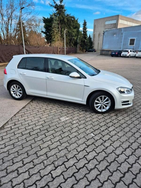 Gebraucht VW Golf VII 150 PS (110 kW) 2015 Weiß Kleinwagen
