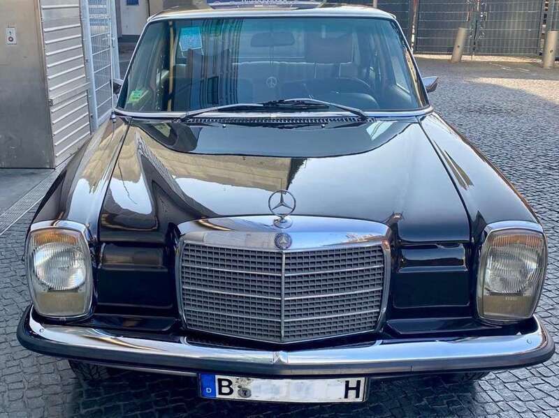 Braun Gebraucht 1973 Mercedes 220 Limousine | 9.900 € - Bild 1/4
